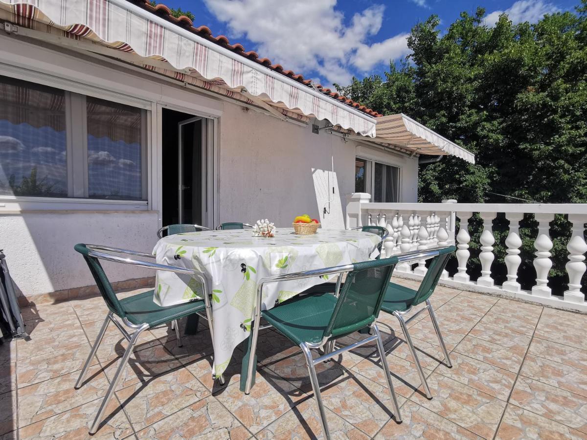 Appartement Maestral à Bribir  Extérieur photo